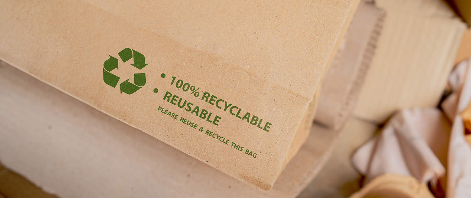 Brauner,Papierbeutel,der,100%,recycelbar,und,wiederverwendbar,ist,mit